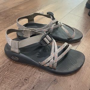 Women’s chacos